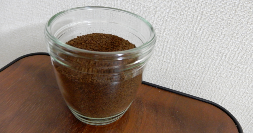 コーヒーの粉は消臭剤にも使えます。